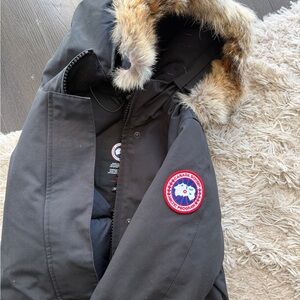 Small Canada Goose Parka great condition